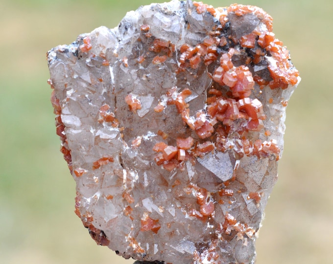 Vanadinite & Quartz 172 grams - Taouz Caïdat, Er-Rissani Circle, Errachidia Province, Drâa-Tafilalet Region, Morocco