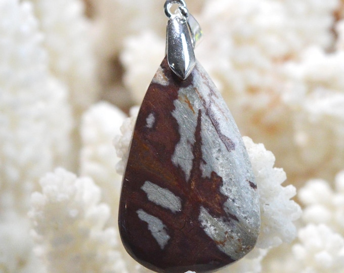 Noreena Jasper 38 carats - natural stone cabochon pendant - Australia / FR71