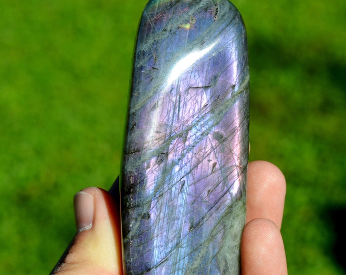 Labradorite 294 grams - Block to place - Ampanihy, Atsimo-Andrefana, Madagascar