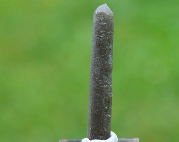 Quartz & Hedenbergite 1.9 grams - Huanggang Fe-Sn deposit, Hexigten Banner, Chifeng City, Inner Mongolia, China