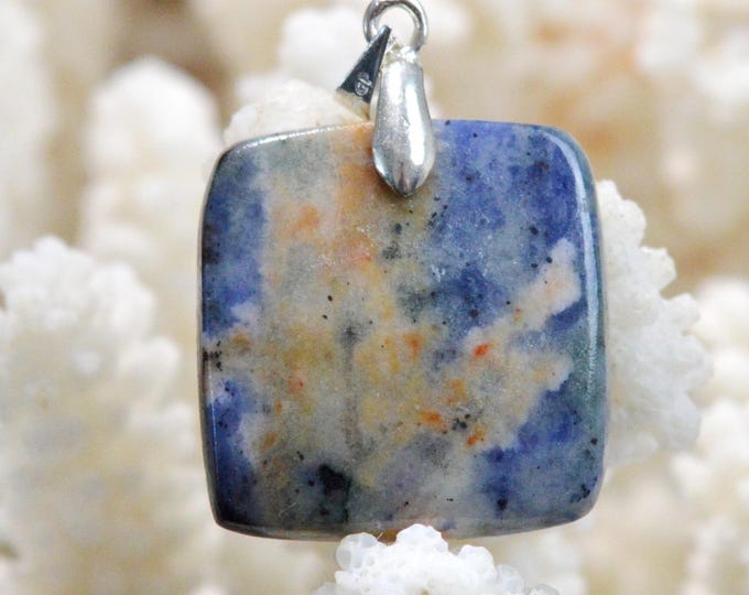 Sodalite 27 carats - natural stone cabochon pendant - Namibia / FT63