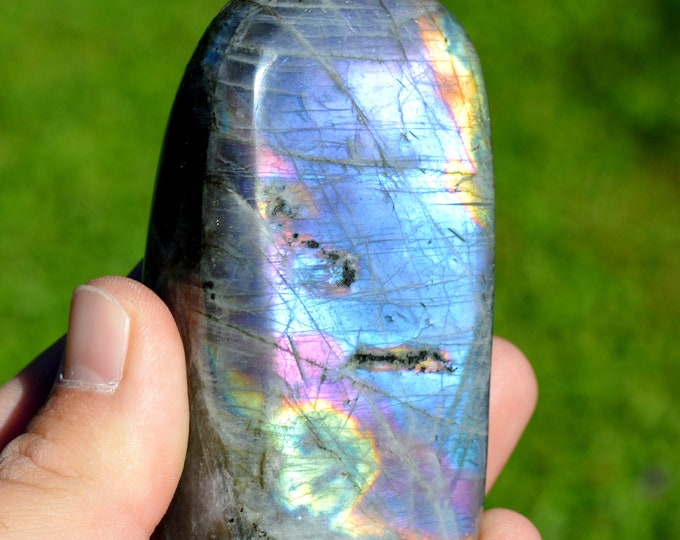 Labradorite 297 grams - Block to place - Ampanihy, Atsimo-Andrefana, Madagascar