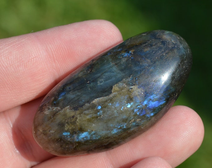Pebble - Labradorite - Madagascar - 1 piece