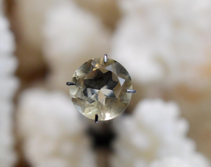 Quartz var. Citrine 2.35 carats - Brazil