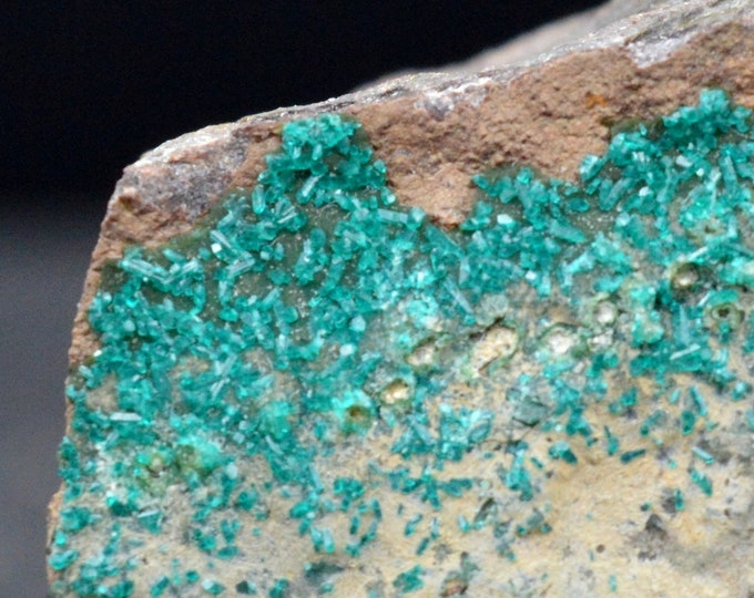 Dioptase - 20 grams - San Marcos Mine group, Socorro Peak, Harquahala Mining District, La Paz County, Arizona, USA