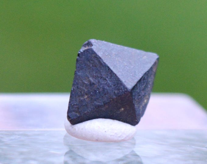 Cassiterite 1 grams - Mwaka, Kibingo pegmatite, Nyarusange, Muhanga District, Southern Province, Rwanda