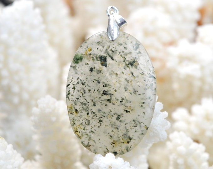 37 Carat Epidote Quartz - Natural Gemstone Cabochon Pendant - China // DR61