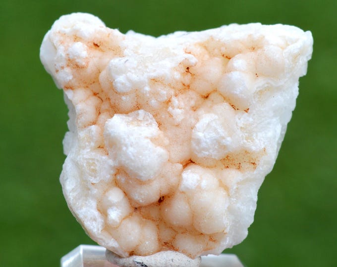Magnesite 32 grams - Pedra Preta pit, Serra das Éguas, Brumado, Bahia, Brazil