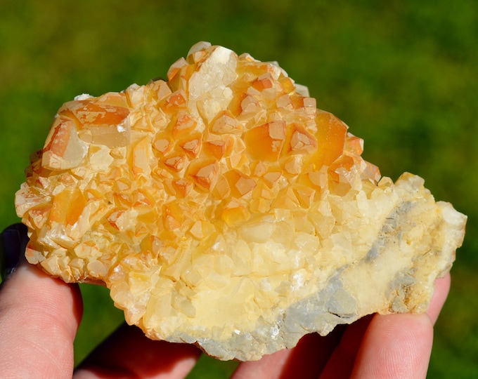 Calcite 427 grams - Limestone quarry, Limont-Fontaine, Maubeuge, Avesnes-sur-Helpe, Nord, Hauts-de-France, France