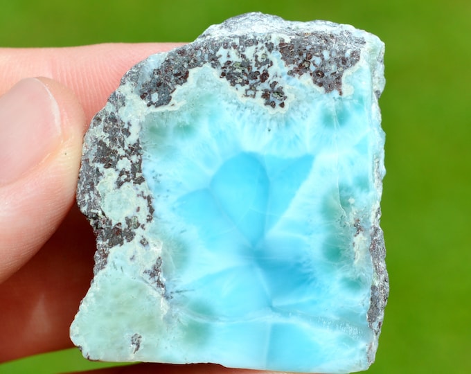 Pectolite var. Larimar 40 grams - Filipinas Larimar Mine, Los Checheses, Sierra de Baoruco, Barahona Province, Dominican Republic
