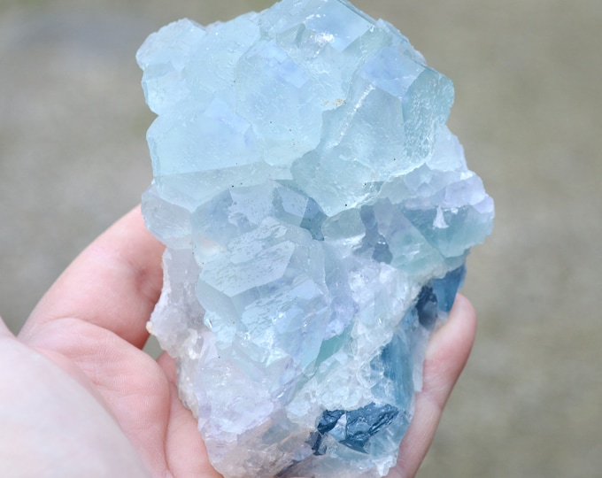 Fluorite 628 grams - Xia Yang Mine, Xia Yang city, Yongchun Co., Quanzhou, Fujian, China