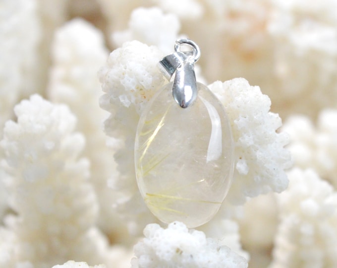 19 carat rutilated quartz - natural stone cabochon pendant - Brazil / FK45