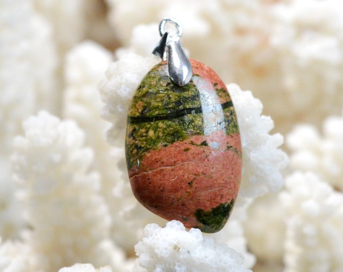 Unakite 24 carat - natural stone cabochon pendant - Mozambique / FE14