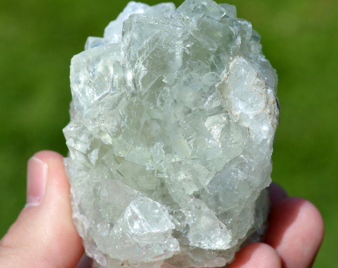 Fluorite 658 grams - Xianghuapu Mine, Xianghualing Sn-polymetallic ore field, Linwu Co., Chenzhou, Hunan, China