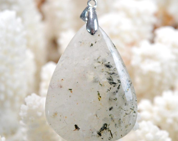 68-carat Epidote Quartz - Natural Stone Cabochon Pendant - China / GB40