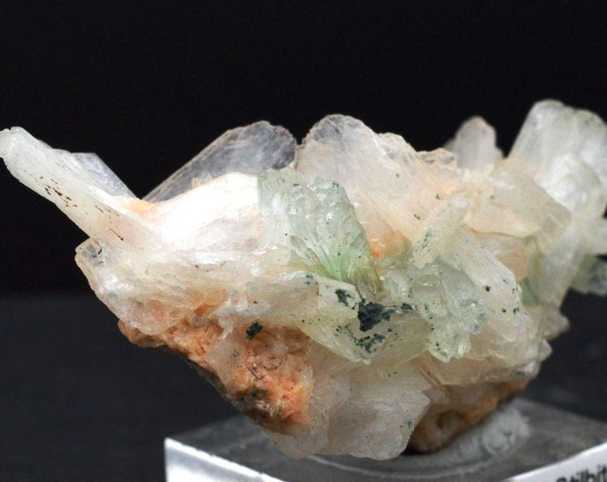 Apophyllite stilbite heulandite - 42 grams - Poonah, India