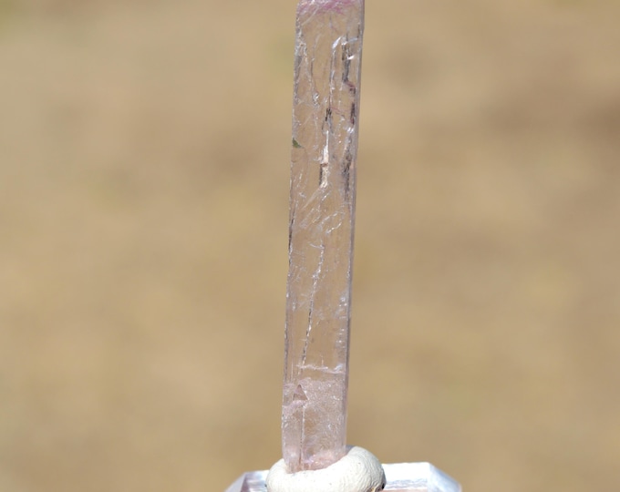 Spodumene var. Kunzite 6.9 grams - Mawi pegmatite, Nilaw-Kolum pegmatite field, Nuristan, Afghanistan