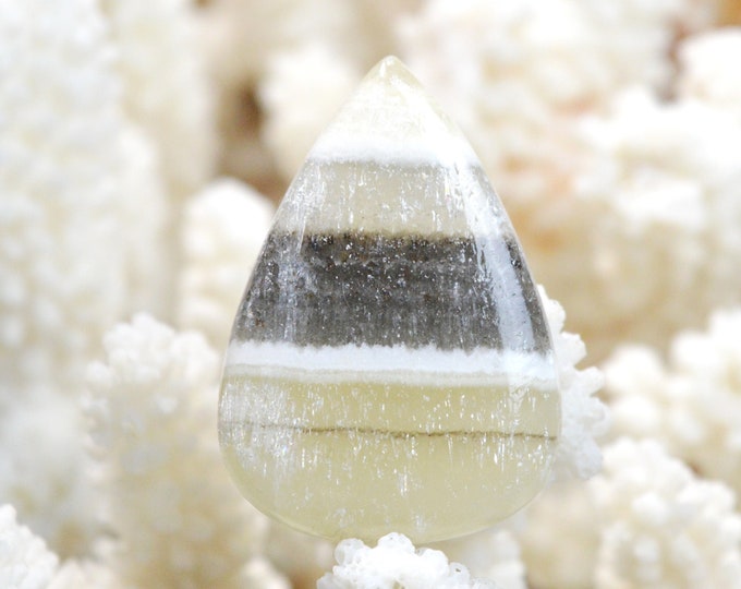 43 carat Zebra Calcite - Natural Stone Cabochon Pendant - Mexico / EL64