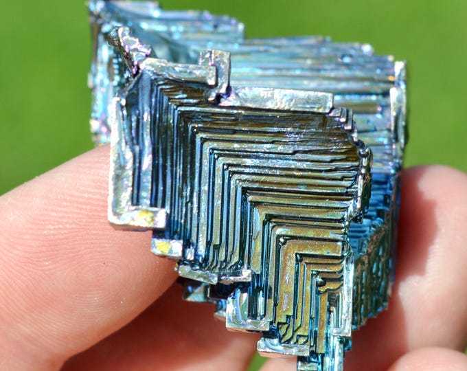 Bismuth metallic crystals 69 grams - Lab grown