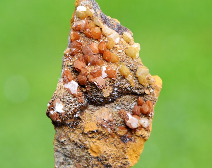 Calcite & Siderite 27 grams - Peyrebrune, Montredon-Labessonnié, Castres, Tarn, Occitanie, France