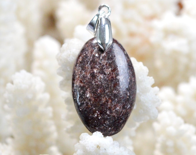 Muscovite var. Alurgite 24 carats - natural stone cabochon pendant - Italy / FM18 - RARE