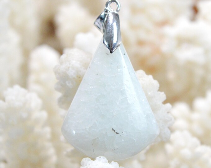 Prehnite 35 carats - natural stone cabochon pendant - Italy / FM35 - RARE