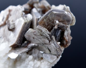 Muscovite & Albite - 93 grams - Zé Pinto prospect, Aldeia, Conselheiro Pena, Minas Gerais, Brazil