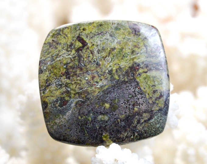 Jasper "Dragon Blood" 58 carats - natural stone cabochon - Australia // BJ6