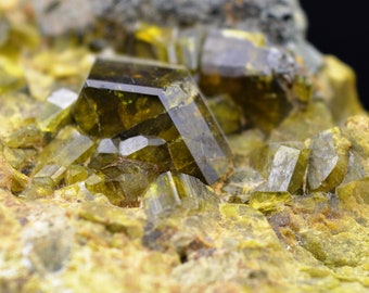 Epidote - 355 grams - Pakistan