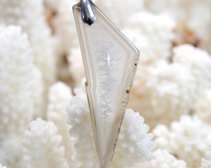 Agate Polyedrique 35 carats - pendentif pierre naturelle - Brésil // DB61