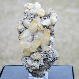Calcite & dolomite Chalcopyrite 780 grams - Joplin Field, Tri-State District, Jasper Co., Missouri, USA