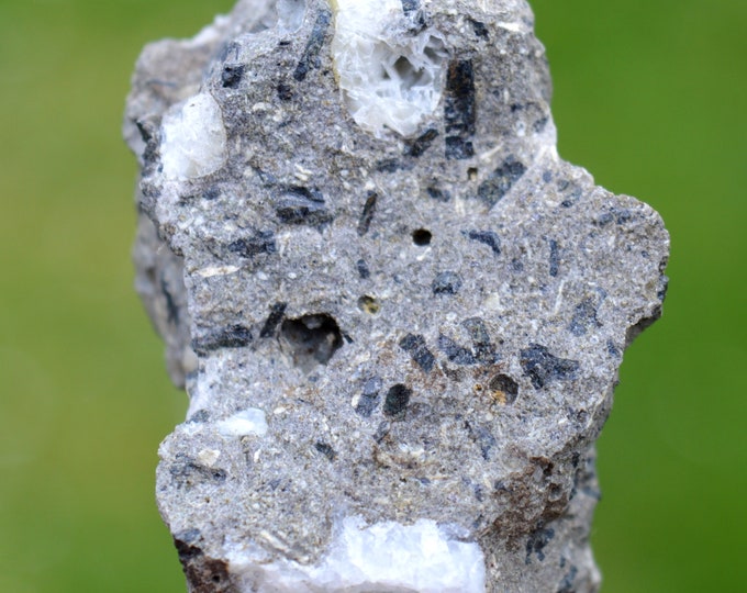 Levyne 51 grams - Žežice, Chuderov, Ústí nad Labem District, Ústí nad Labem Region, Czech Republic