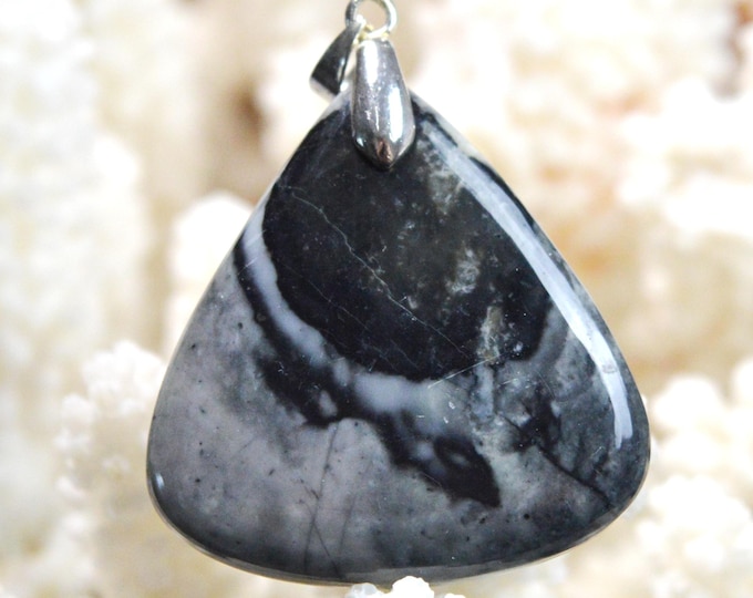 53-carat Picasso Jasper - natural stone cabochon pendant - Utah, USA / GA11