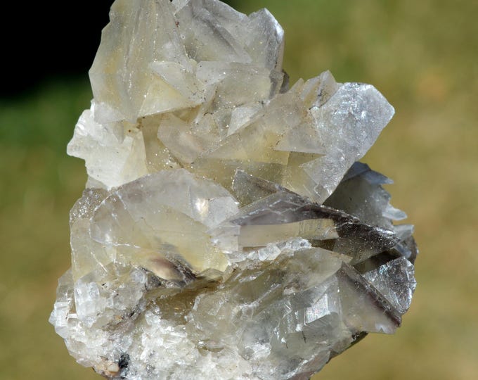 Calcite 165 grams - Le Rivet Quarry, Peyrebrune, Montredon-Labessonnié, Castres, Tarn, Occitanie, France