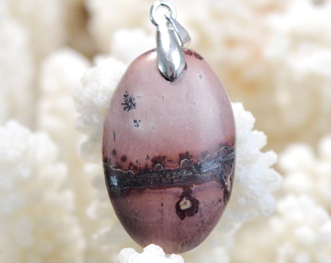 Mookaite 22 carats - natural stone cabochon pendant - Morocco // DQ8