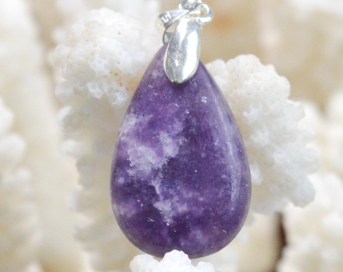 14-carat Lepidolite - natural stone cabochon pendant - Brazil / FW87