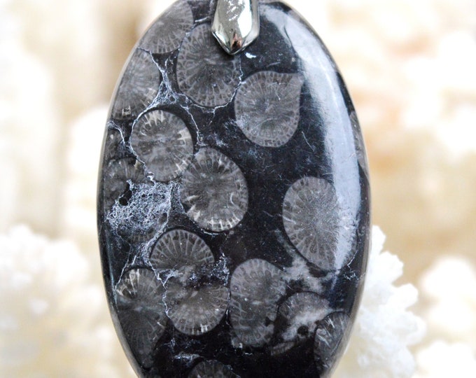 52 carat fossil coral - natural stone cabochon pendant - Indonesia // BN51