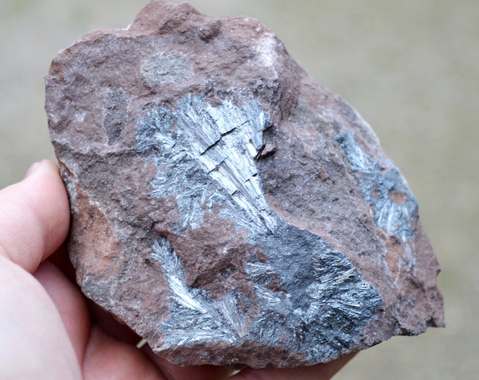 Pyrolusite 765 grams - Imini mine, Imini area, Amerzgane Caïdat, Amerzgane Cercle, Ouarzazate Province, Drâa-Tafilalet Region, Morocco