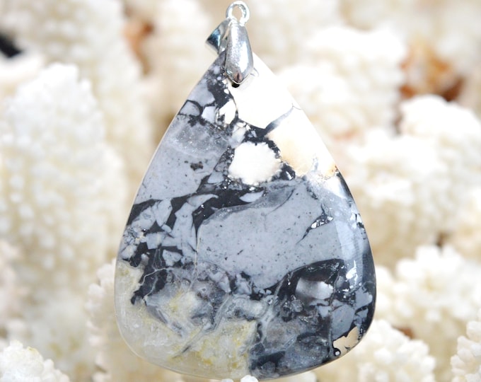 101 carat Maligano Jasper - natural stone cabochon pendant - Indonesia // DN15