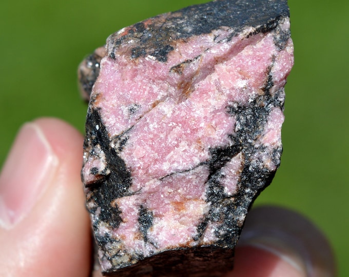 Rhodonite 125 grams - Woods Mine, Inglis Co., New South Wales, Australia