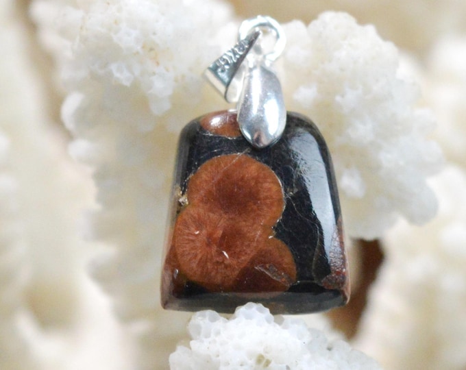 11-carat Peanut Obsidian - Natural Stone Cabochon Pendant - Mexico / FW70