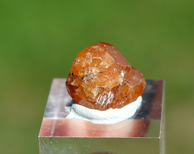Garnet var. Spessartine 12.4 carats - Nani Hill, Loliondo, Ngorongoro district, Arusha Region, Tanzania