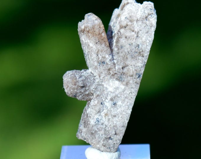 Topaz 5.8 grams - Topaz Mountain, Thomas Range, Juab County, Utah, USA