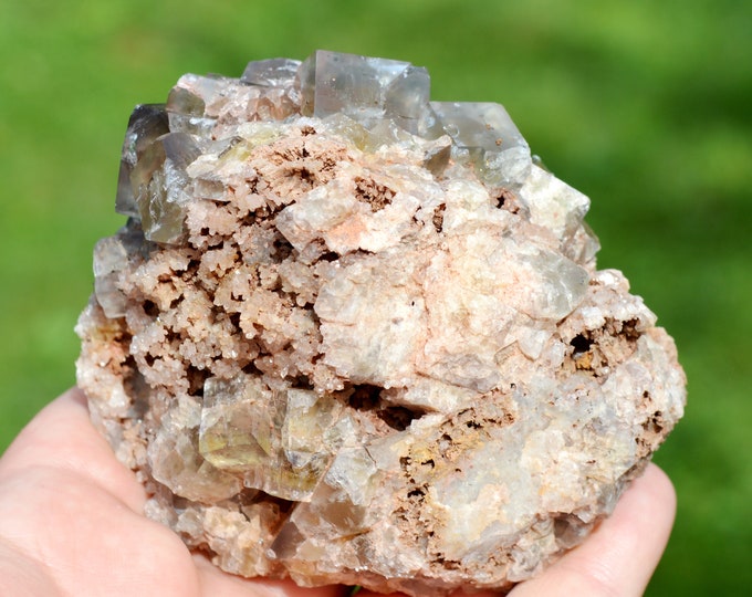 Fluorite & Quartz 313 grams - Valzergues, Villefranche-de-Rouergue, Aveyron, Occitanie, France