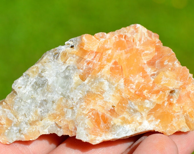 Orange calcite 127 grams - Brazil