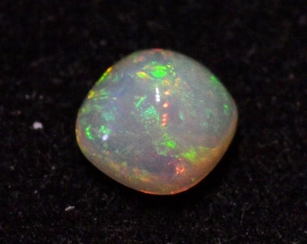 Opal 1.60 carats - natural stone cabochon - Welo, Ethiopia