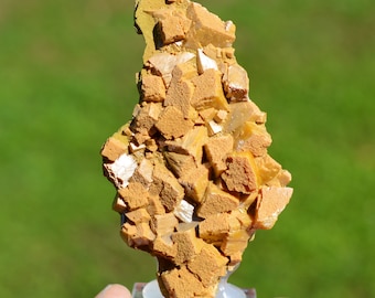 Wulfenite 40 grams - Los Lamentos Mts, Ahumada Municipality, Chihuahua, Mexico