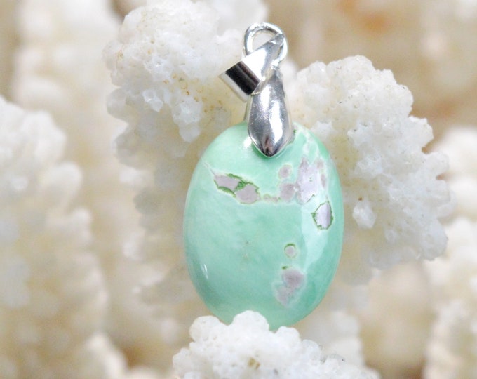 8 carat Variscite - natural stone cabochon pendant - USA / EV56