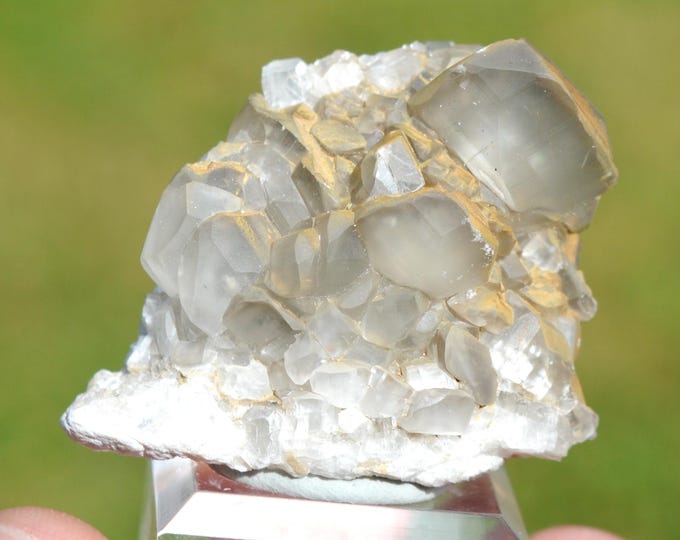 Calcite 47 grams - Lompret quarry, Lompret, Chimay, Hainaut, Wallonia, Belgium