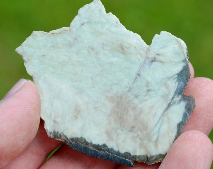 Feldspar in shale 31 grams - Col de Sarennes, Clavans-en-Haut-Oisans, Isère, Auvergne-Rhône-Alpes, France